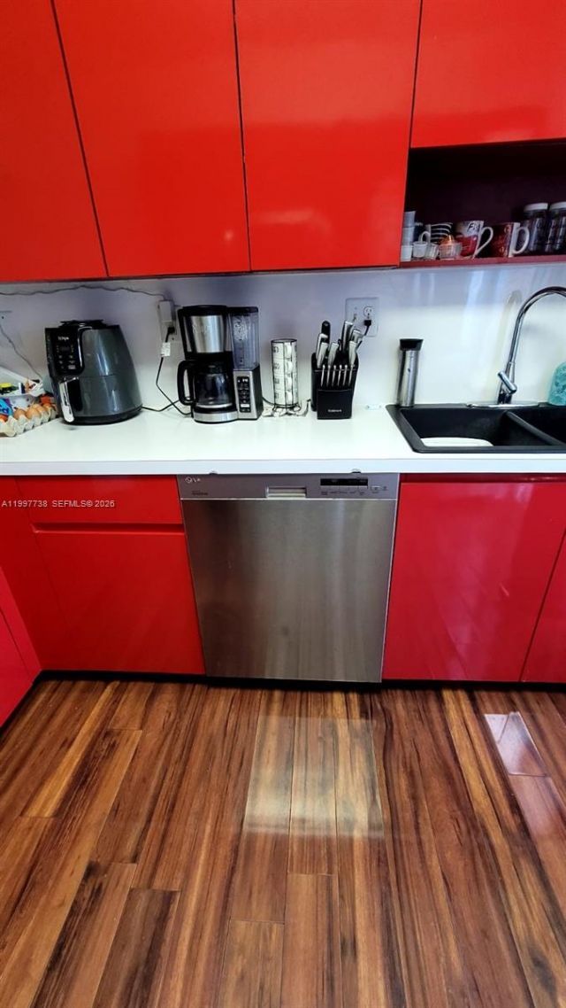 8017 Lake Dr, Unit 103, Doral, FL 33166 Photo