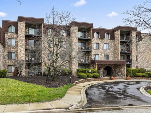 2150 Valencia Drive , Unit 314A, Northbrook, IL 60062