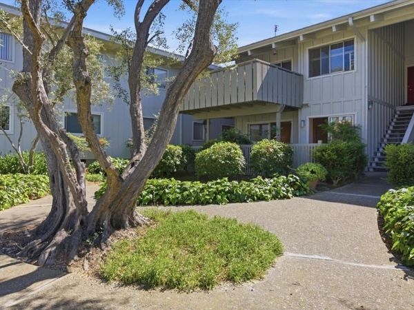 255 S Rengstorff Avenue, Unit 7, Mountain View, CA 94040
