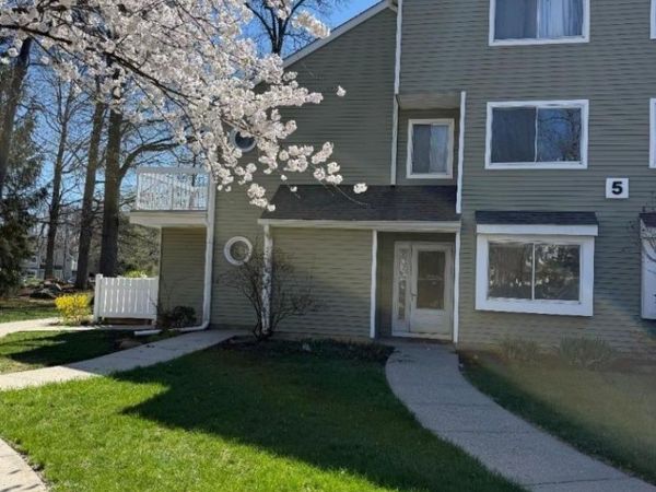 7 Foxtail Lane, South Brunswick, NJ 08852