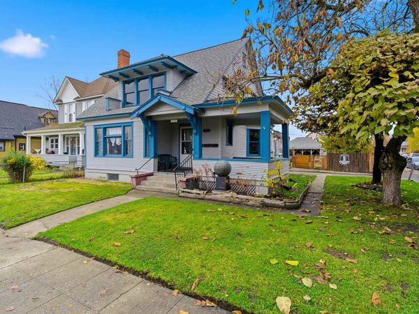 1027 W Maxwell Ave, Spokane, WA 99201