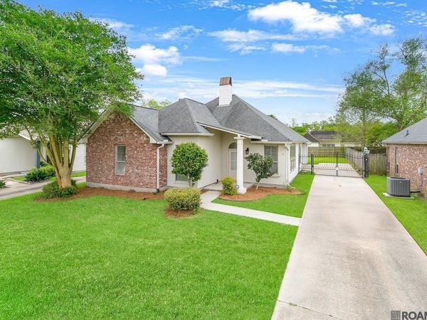 10436 Springpark Ave, Saint George, LA 70810