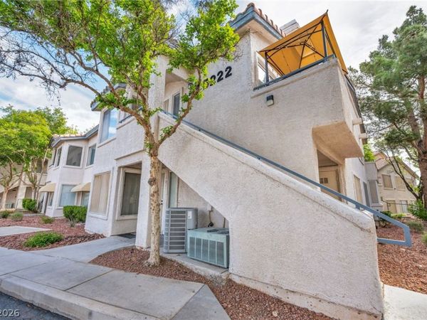 5222 Mandalay Springs Drive, Unit 201, Las Vegas, NV 89120