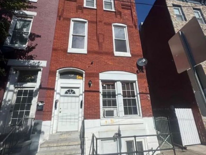 815 Chestnut Street, Reading, PA 19602 Main Photo