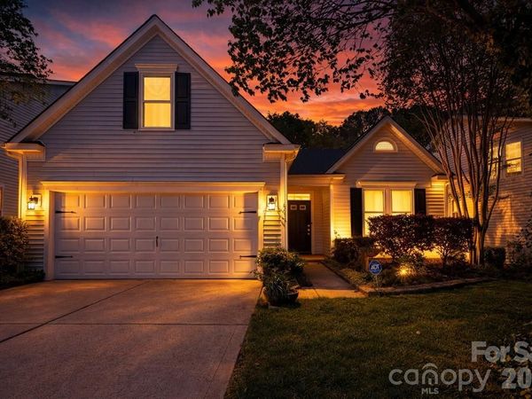 9654 Waltham Court , Charlotte, NC 28269