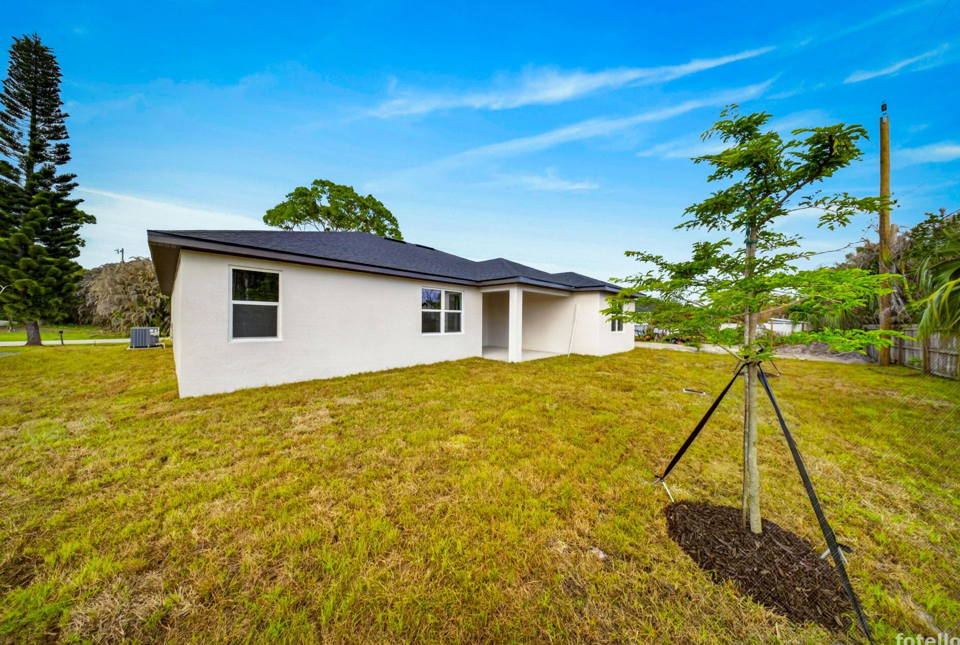 1116 SW London Lane, Port Saint Lucie, FL 34953 Photo