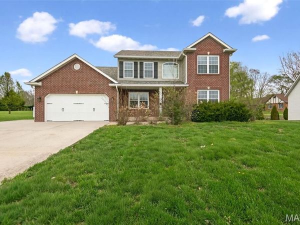 2408 Liberty Drive, Maryville, IL 62062