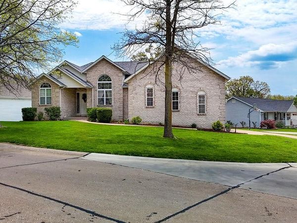 18 Ashford Place, Festus, MO 63028