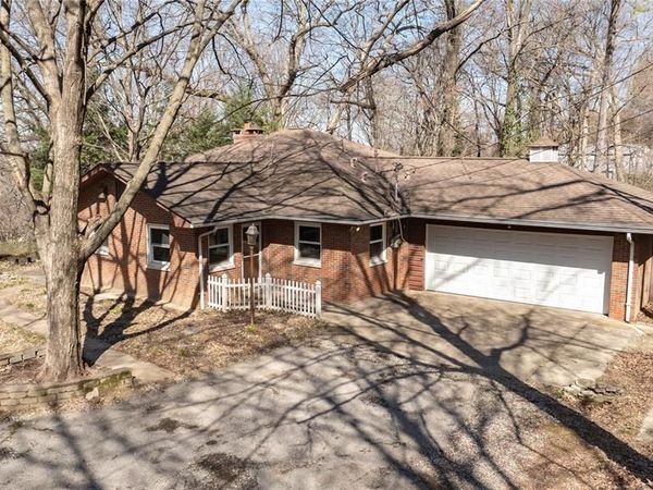 8908 Fair Oaks Lane , Fairview Heights, IL 62208