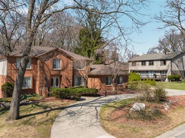 28867 Appleblossom Lane , Farmington Hills, MI 48331
