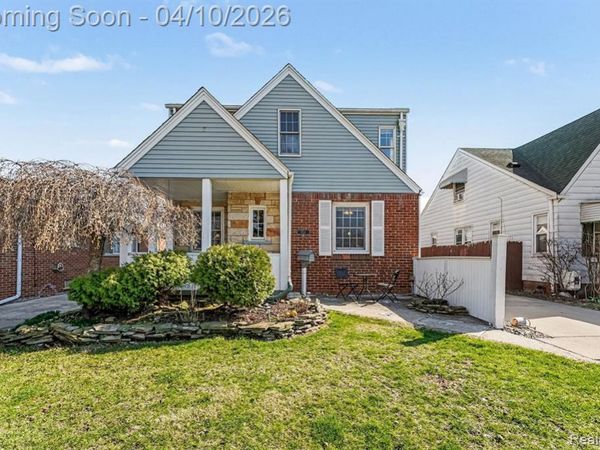 713 Riverbank Street, Lincoln Park, MI 48146