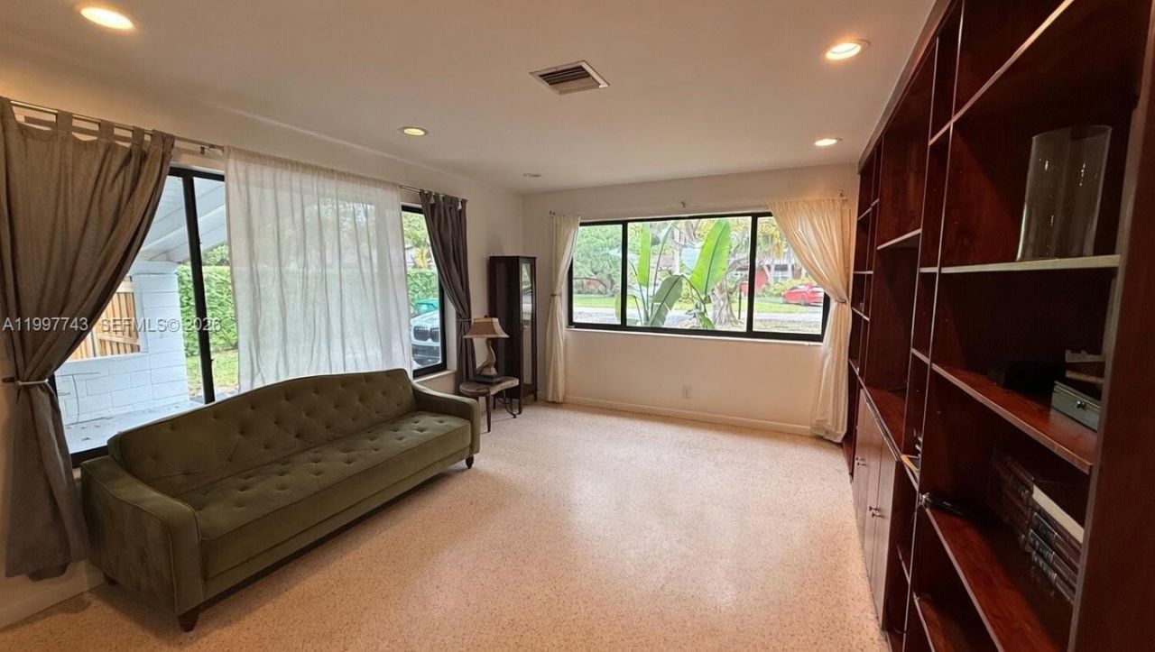 7830 SW 99th St, Miami, FL 33156 Photo