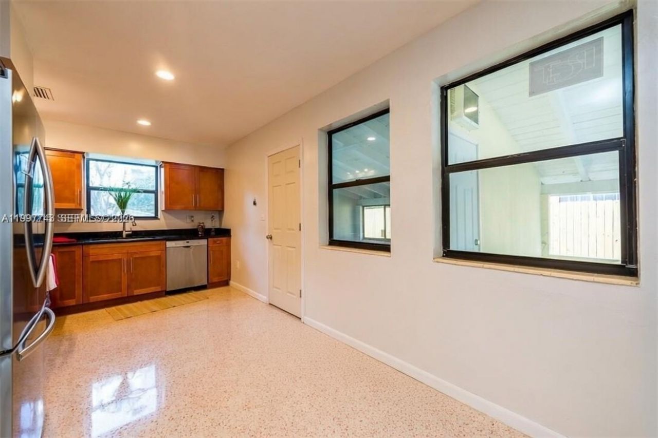 7830 SW 99th St, Miami, FL 33156 Photo