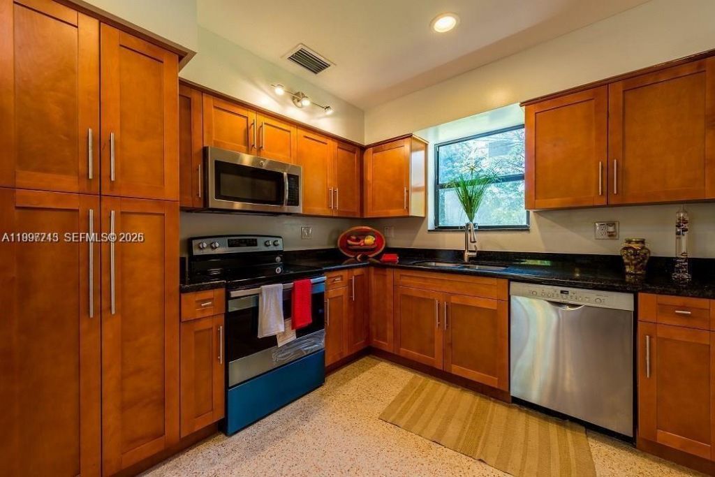 7830 SW 99th St, Miami, FL 33156 Photo