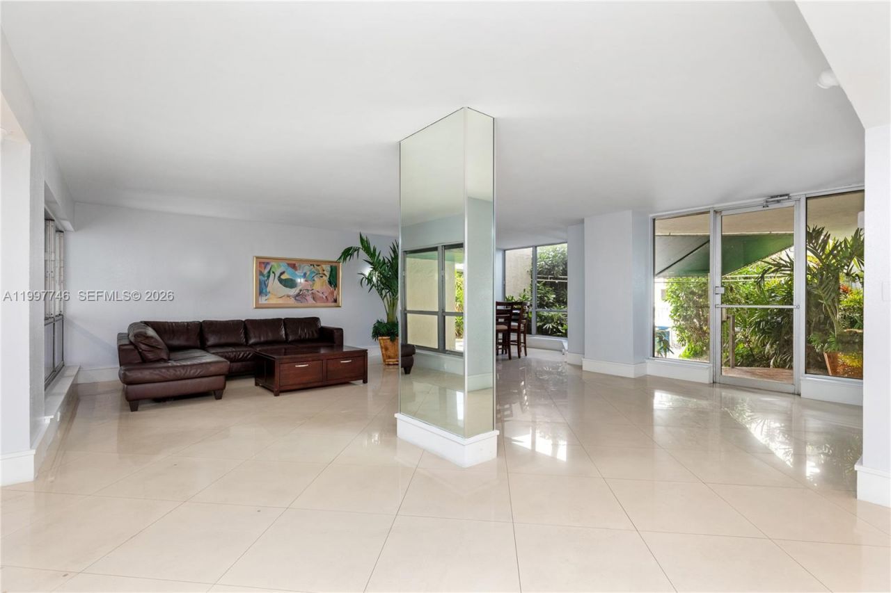 1700 NW N River Dr, Unit 708, Miami, FL 33125 Photo