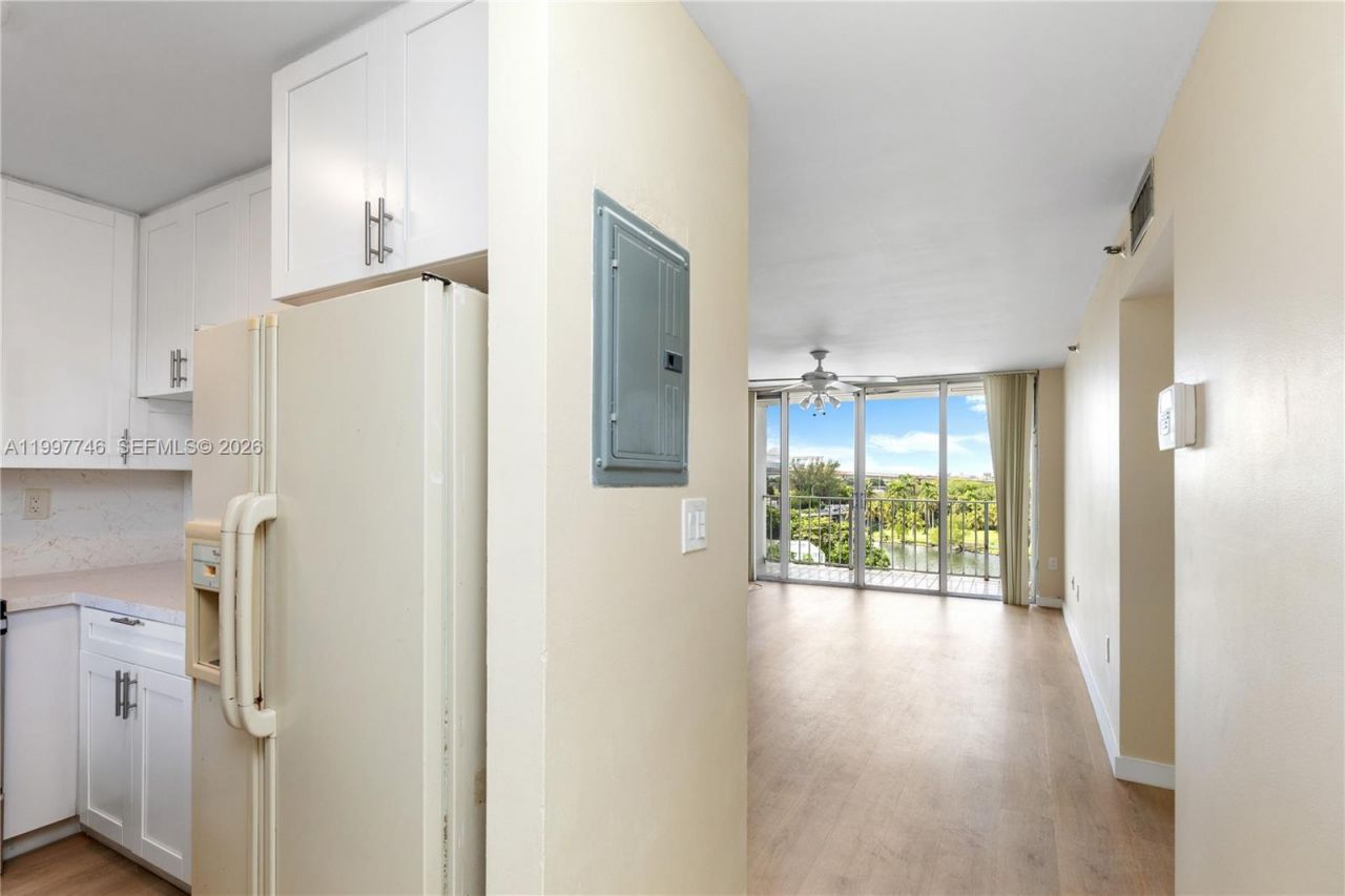 1700 NW N River Dr, Unit 708, Miami, FL 33125 Photo