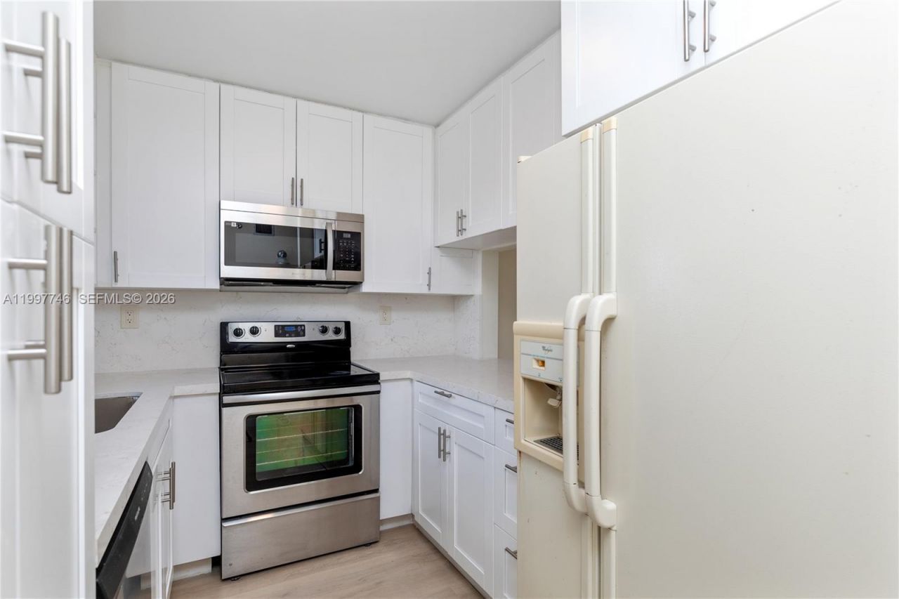 1700 NW N River Dr, Unit 708, Miami, FL 33125 Photo