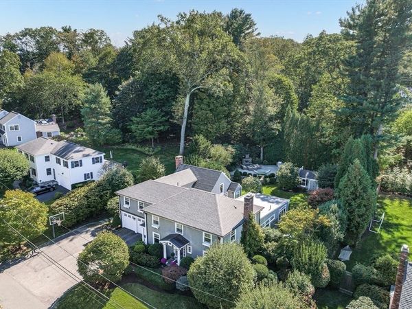 27 Radcliffe Rd, Wellesley, MA 02482