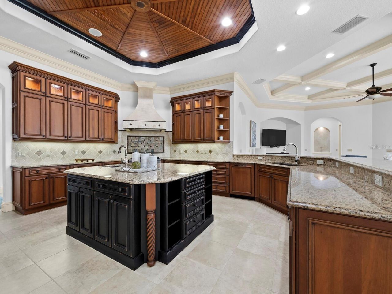 3129 Founders Club Drive, Sarasota, FL 34240 Photo