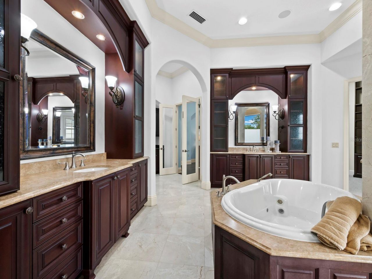 3129 Founders Club Drive, Sarasota, FL 34240 Photo