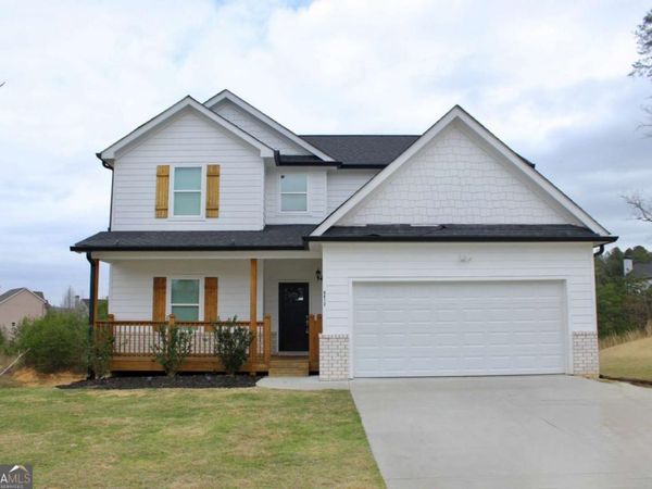 6612 River Station Drive, Lula, GA 30554
