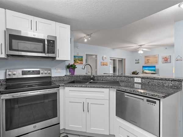 5095 Fairways Circle, Unit 102, Vero Beach, FL 32967