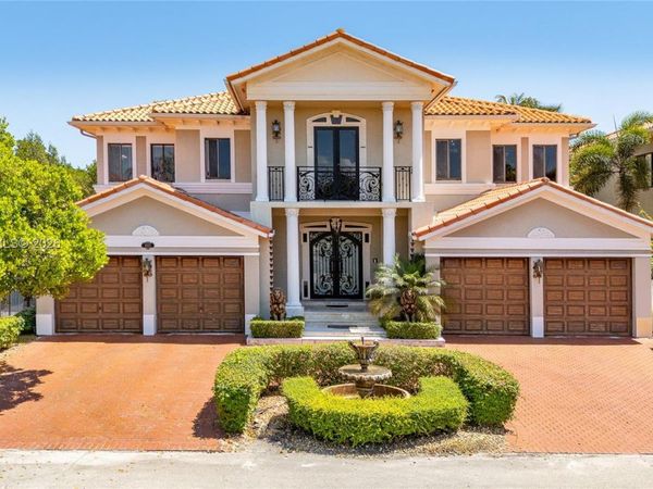 18821 SW 74th Ct , Cutler Bay, FL 33157