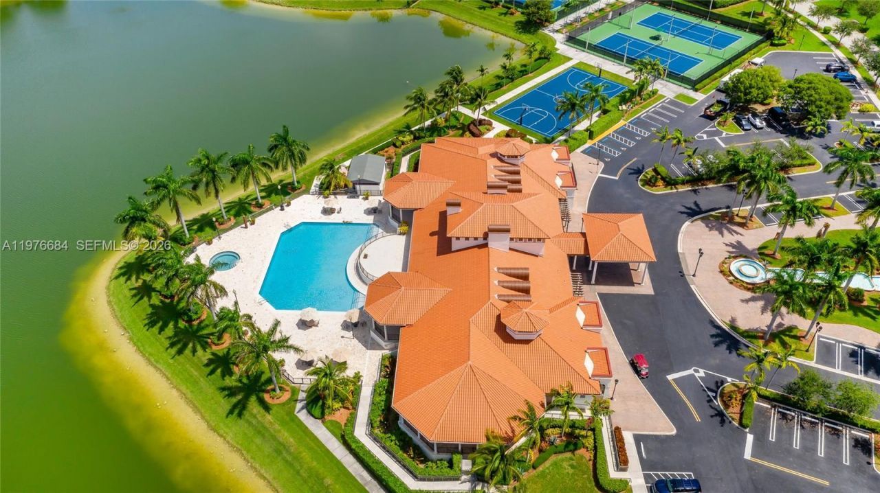 18821 SW 74th Ct , Cutler Bay, FL 33157 Photo