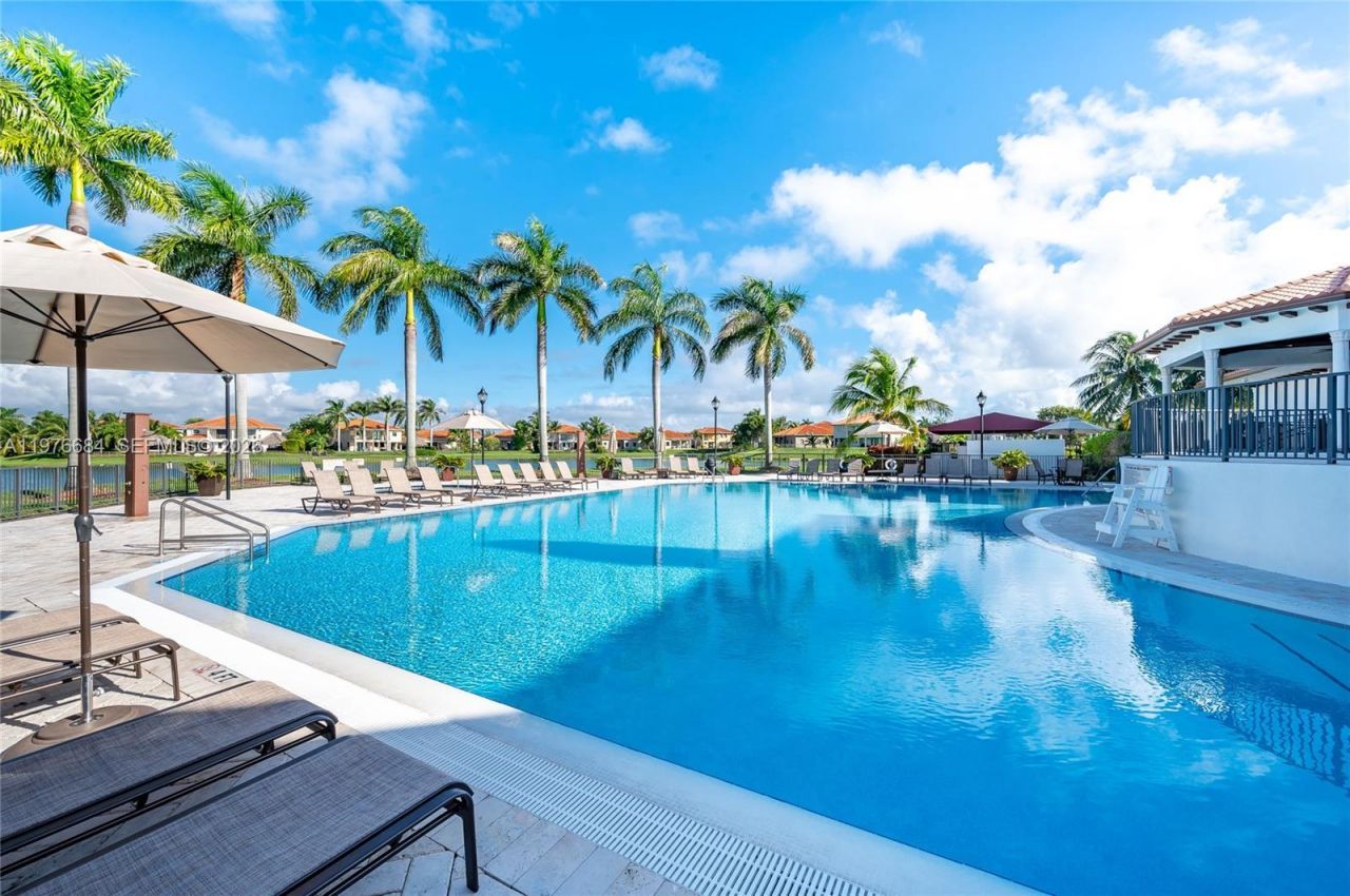 18821 SW 74th Ct , Cutler Bay, FL 33157 Photo