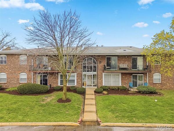 10308 Forest Brook Lane, Unit H, St Louis, MO 63146
