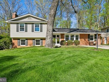 8722 HIGDON DRIVE, VIENNA, VA 22182