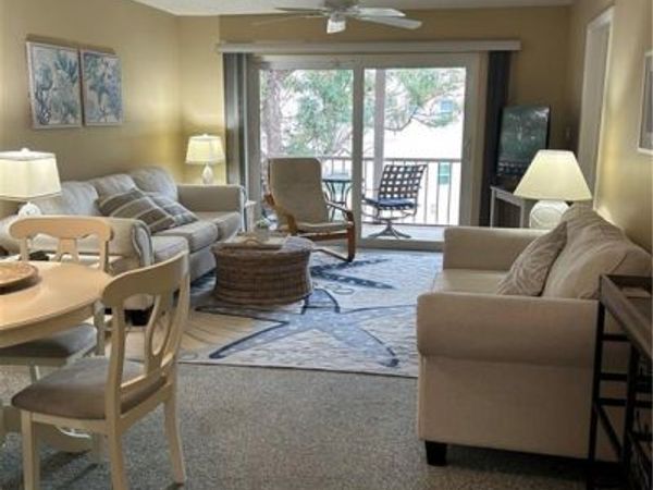 170 Turtle Lake CT , Unit 304, NAPLES, FL 34105