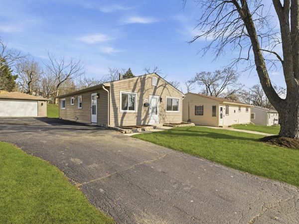 1543 Highland Avenue , Glendale Heights, IL 60139