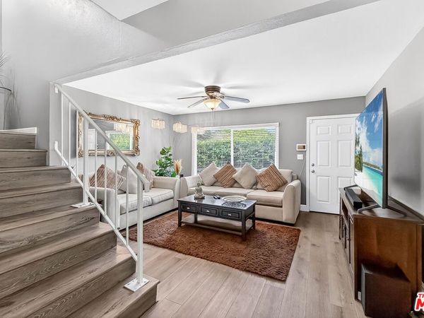 7320 Lennox Avenue, Unit F7, Van Nuys, CA 91405