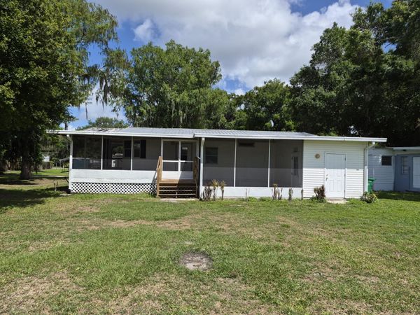 301 SE 5th Avenue, Okeechobee, FL 34974