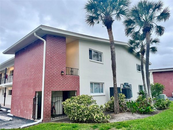 4550 OVERLOOK DRIVE NE, Unit 156, ST PETERSBURG, FL 33703