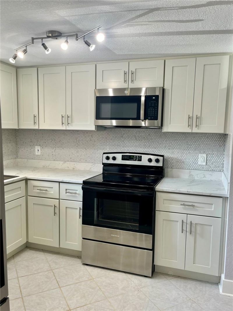 4550 Overlook Drive Ne, Unit 156, Saint Petersburg, FL 33703 Photo