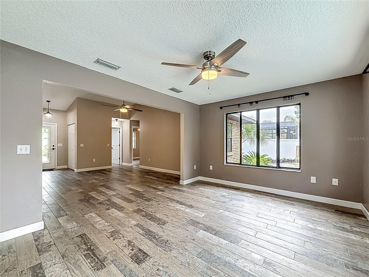 12208 Wedgefield Drive, Grand Island, FL 32735 Photo