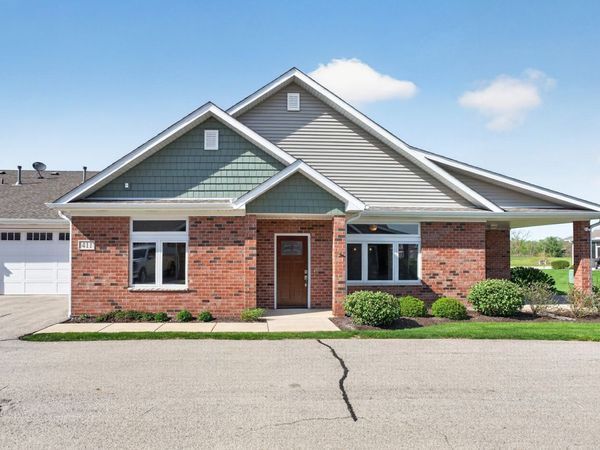 411 Stearn Drive, Unit 411, Genoa, IL 60135