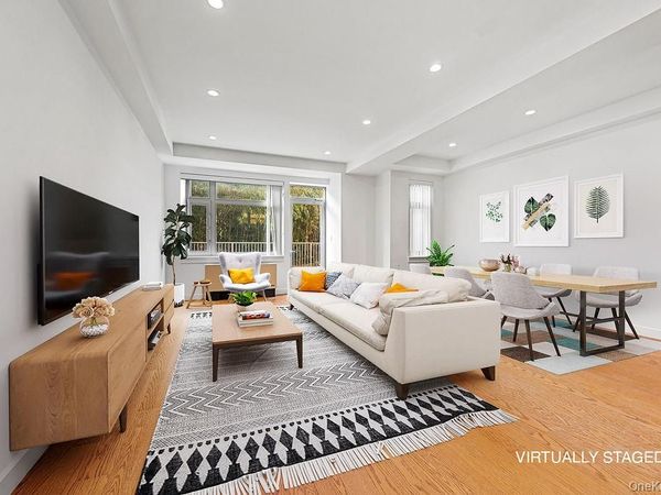 40-22 College Point Boulevard , Unit 6H, Flushing, NY 11354