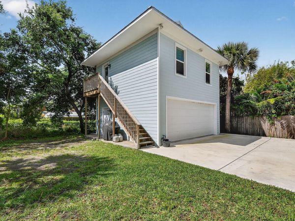 608 SE 5th Street, Stuart, FL 34994
