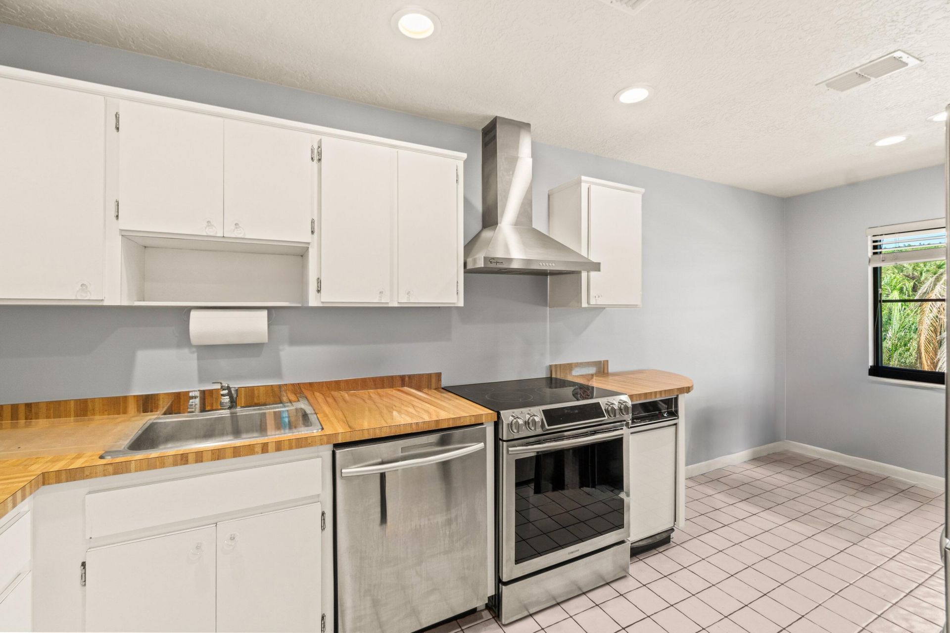 46 Stratford Lane W, Unit D, Boynton Beach, FL 33436 Photo