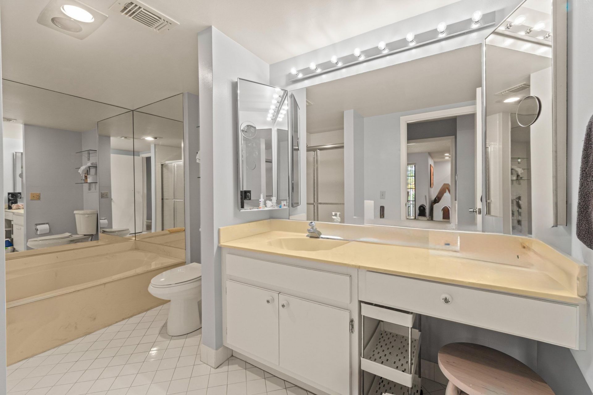 46 Stratford Lane W, Unit D, Boynton Beach, FL 33436 Photo