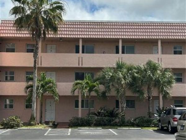 Unit 303, NAPLES, FL 34105