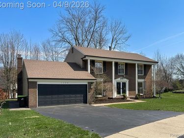 1132 Hemlock Drive, Rochester, MI 48307