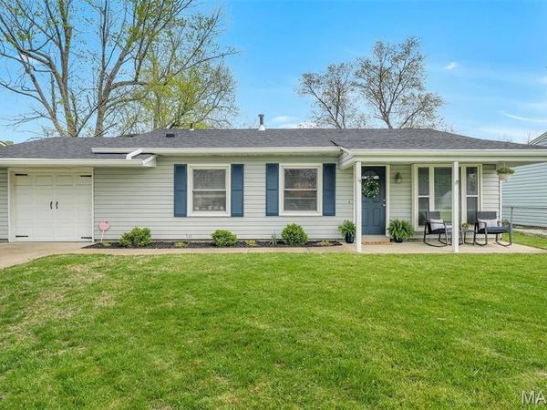 14 Steeplechase Drive, St Peters, MO 63376