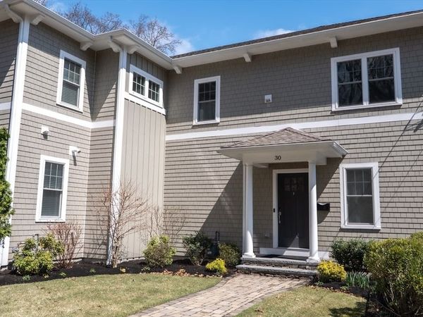 30 Circuit Ave, Unit 30, Newton, MA 02461
