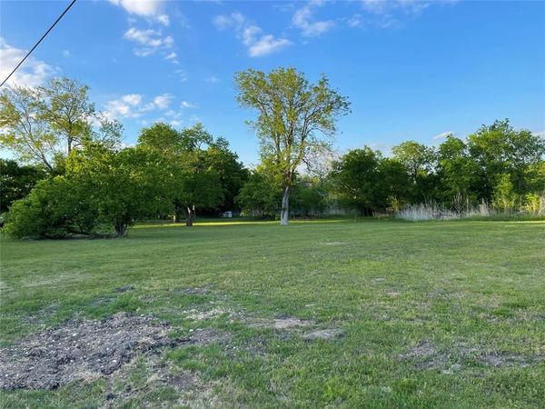 306 N Elm Street , Mart, TX 76664