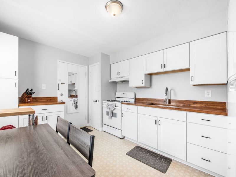 1775 Northwest Court, Unit 105, Columbus, OH 43212 Photo 13