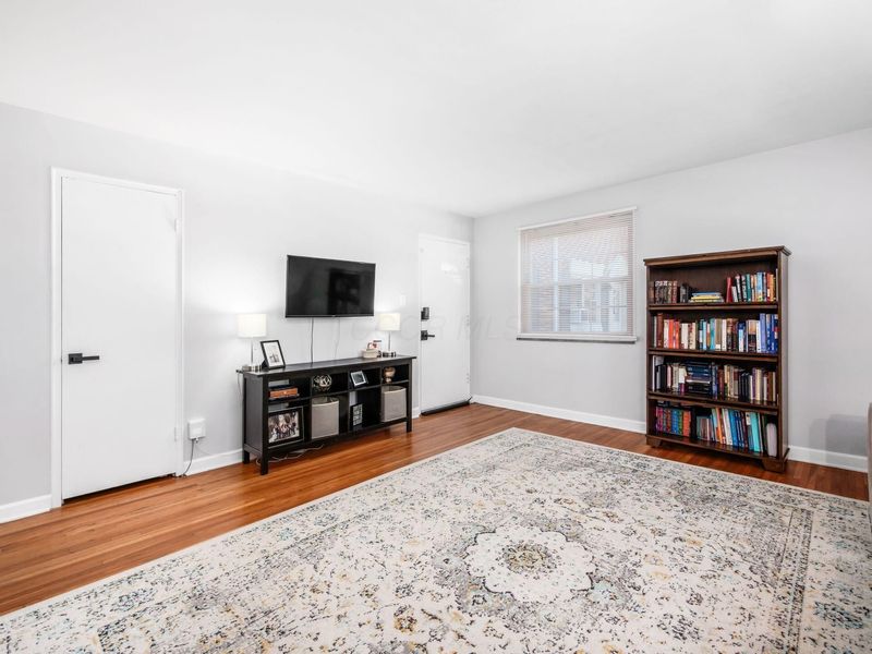 1775 Northwest Court, Unit 105, Columbus, OH 43212 Photo 7